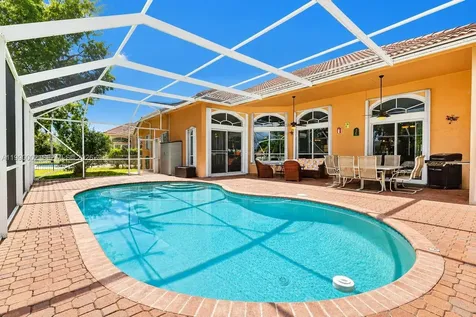 1845 NW 139th Terrace Pembroke Pines FL 33028