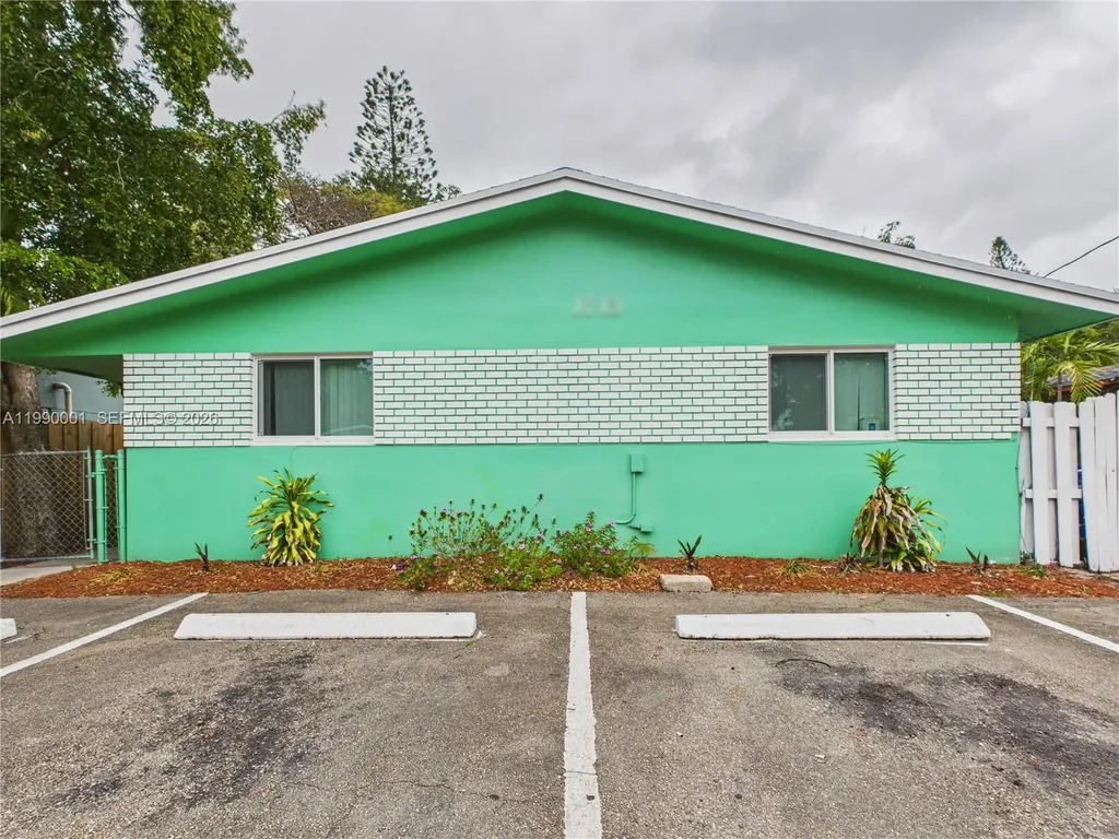 1713 SW 11th Court Fort Lauderdale FL 33312