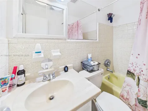 1713 SW 11th Court Fort Lauderdale FL 33312