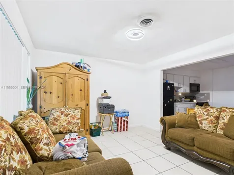 1713 SW 11th Court Fort Lauderdale FL 33312