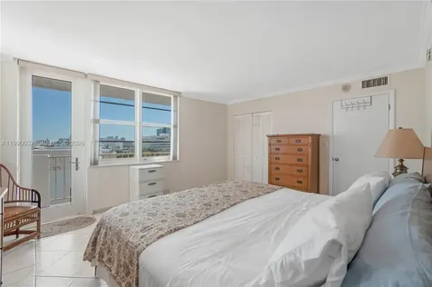 245 18th Street Miami Beach FL 33139