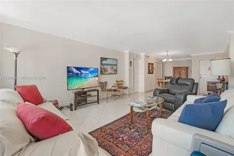 245 18th Street Miami Beach FL 33139