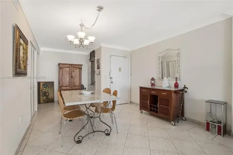 245 18th Street Miami Beach FL 33139
