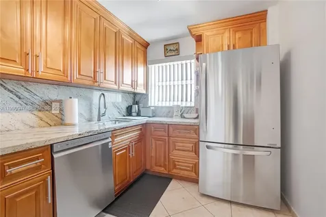 245 18th Street Miami Beach FL 33139