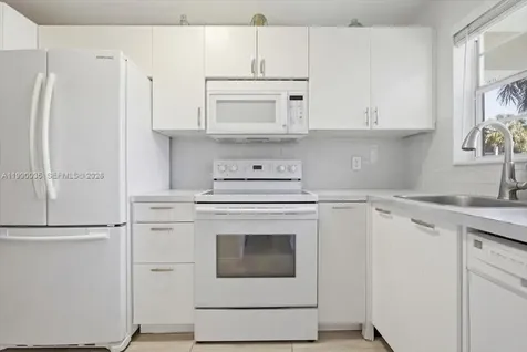 581 Blue Heron Drive Hallandale Beach FL 33009