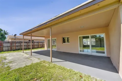 4460 NW 43rd Street Lauderdale Lakes FL 33319