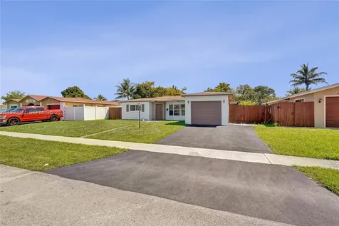4460 NW 43rd Street Lauderdale Lakes FL 33319