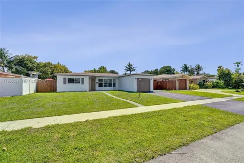 4460 NW 43rd Street Lauderdale Lakes FL 33319