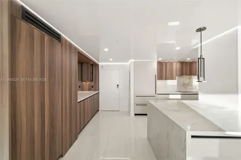 5555 Collins Avenue Miami Beach FL 33140
