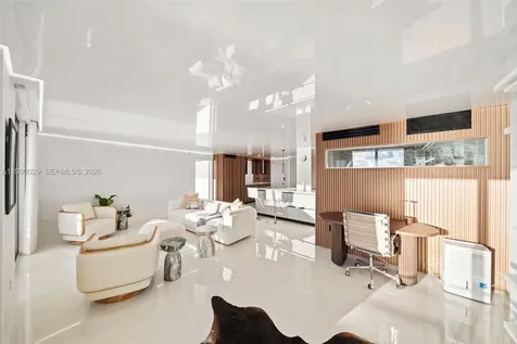 5555 Collins Avenue Miami Beach FL 33140