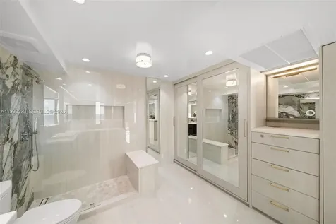 5555 Collins Avenue Miami Beach FL 33140