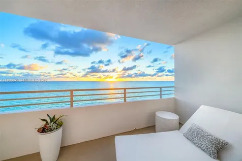 5555 Collins Avenue Miami Beach FL 33140