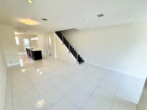 6415 NW 102nd Path Miami FL 33178