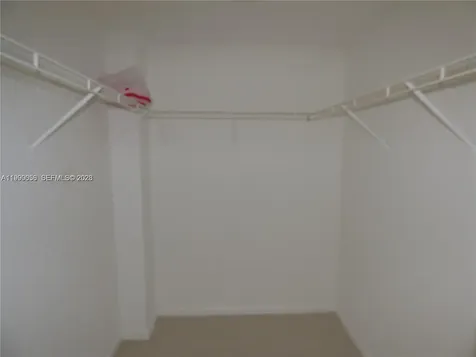 185 SE 14th Terrace Miami FL 33131