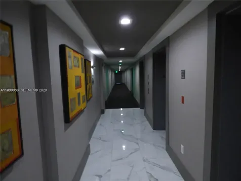 185 SE 14th Terrace Miami FL 33131