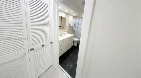 136 SE 2nd Court Dania Beach FL 33004