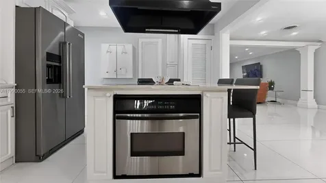 136 SE 2nd Court Dania Beach FL 33004