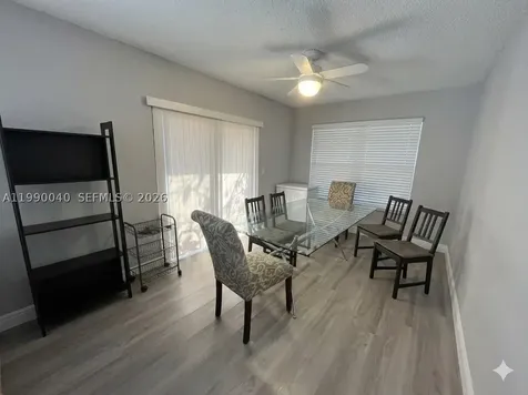 3931 SW 84th Terrace Davie FL 33328