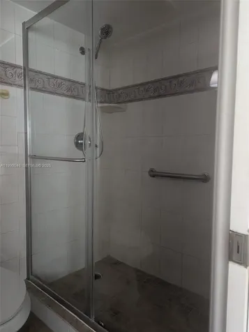 17560 Atlantic Boulevard Sunny Isles Beach FL 33160