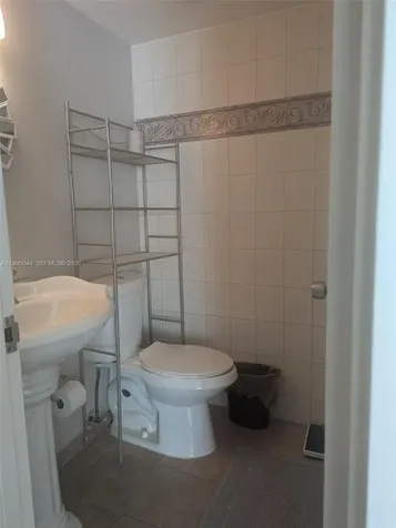 17560 Atlantic Boulevard Sunny Isles Beach FL 33160