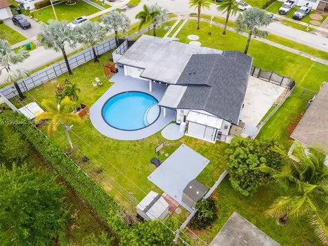 11220 SW 181st Terrace Miami FL 33157