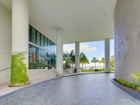 460 NE 28th Street Miami FL 33137