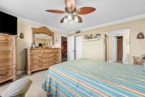 901 Colony Point Circle Pembroke Pines FL 33026
