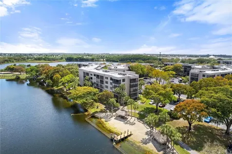 901 Colony Point Circle Pembroke Pines FL 33026