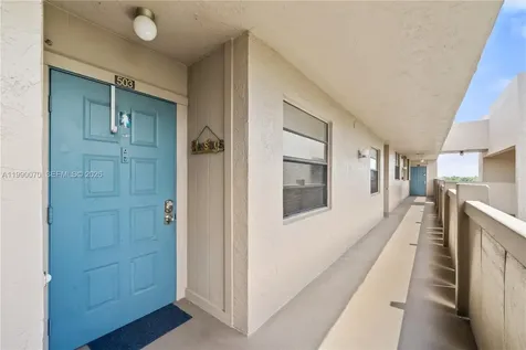 901 Colony Point Circle Pembroke Pines FL 33026
