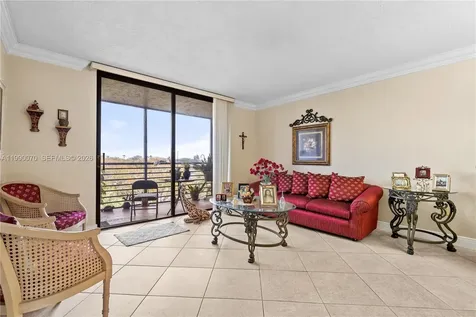 901 Colony Point Circle Pembroke Pines FL 33026