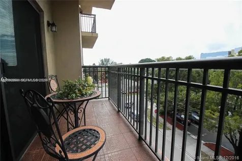 3590 Coral Way Miami FL 33145