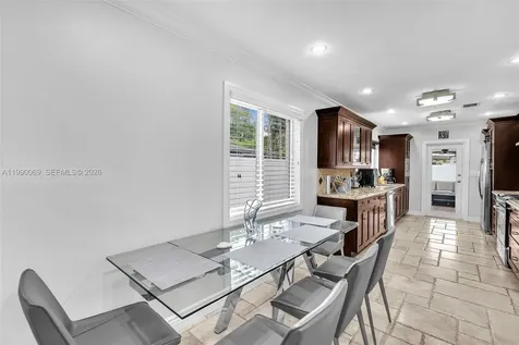 851 Bluebird Avenue Miami Springs FL 33166