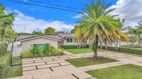 851 Bluebird Avenue Miami Springs FL 33166