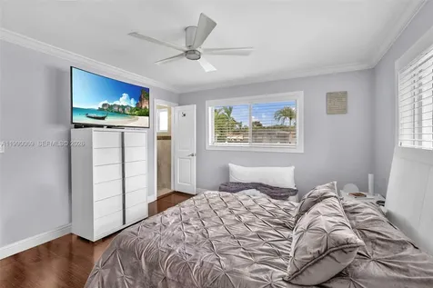 851 Bluebird Avenue Miami Springs FL 33166