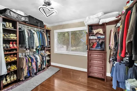 851 Bluebird Avenue Miami Springs FL 33166
