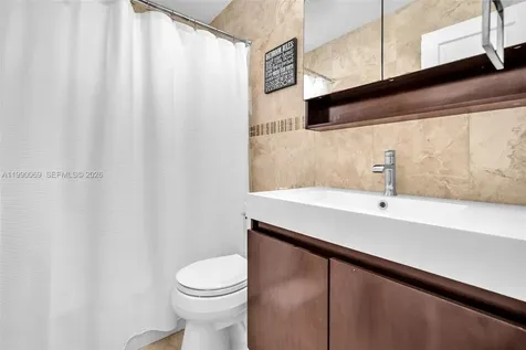 851 Bluebird Avenue Miami Springs FL 33166