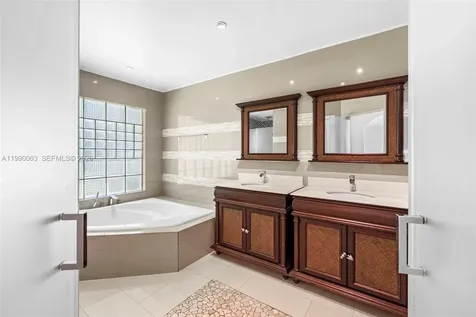 6601 Chapman Field Drive Pinecrest FL 33156