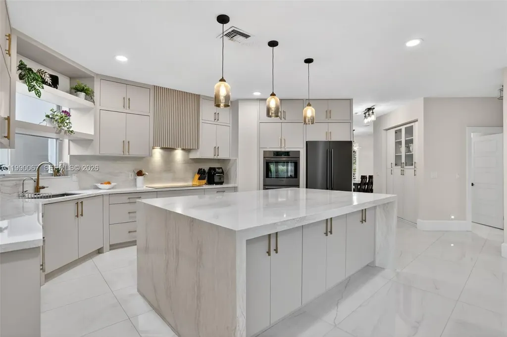 4953 Kensington Circle Coral Springs FL 33076