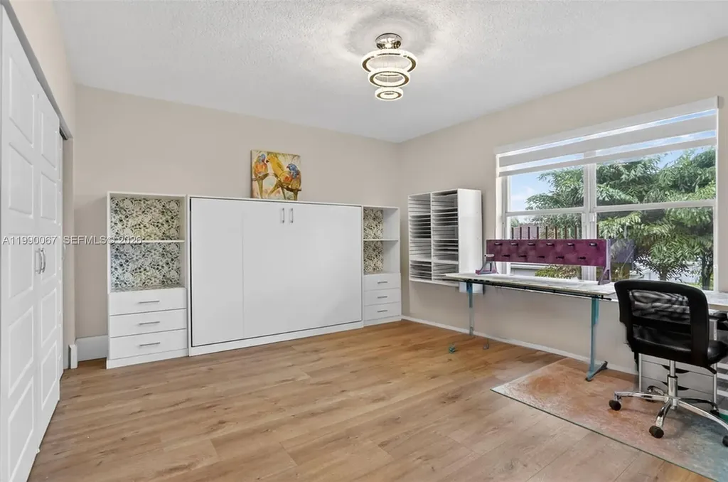 4953 Kensington Circle Coral Springs FL 33076