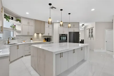 4953 Kensington Circle Coral Springs FL 33076