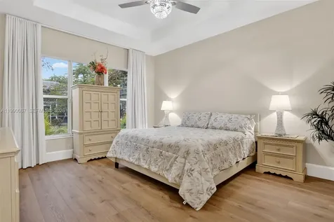 4953 Kensington Circle Coral Springs FL 33076