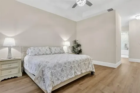 4953 Kensington Circle Coral Springs FL 33076