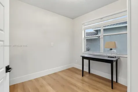 4953 Kensington Circle Coral Springs FL 33076