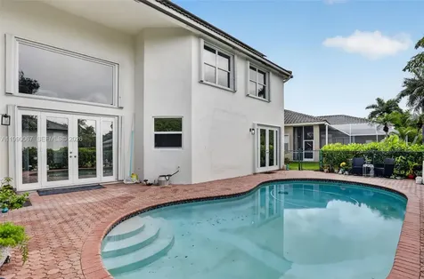 4953 Kensington Circle Coral Springs FL 33076