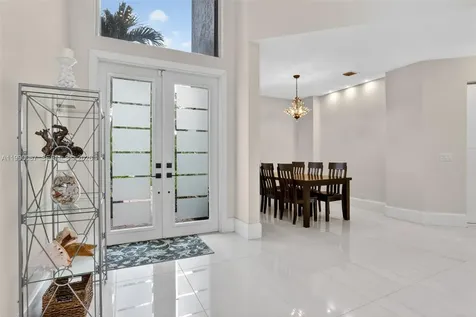 4953 Kensington Circle Coral Springs FL 33076