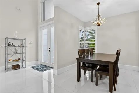 4953 Kensington Circle Coral Springs FL 33076