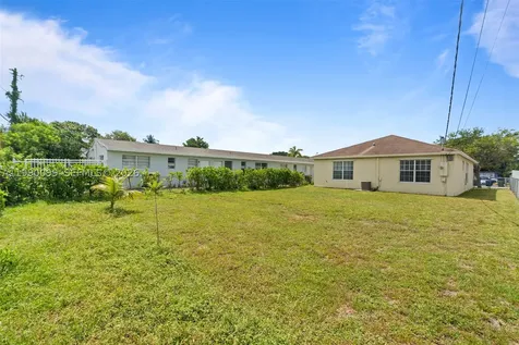 841 NW 10th Street Hallandale Beach FL 33009