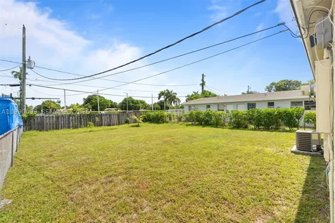 841 NW 10th Street Hallandale Beach FL 33009