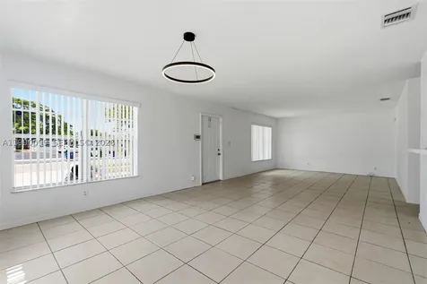 841 NW 10th Street Hallandale Beach FL 33009
