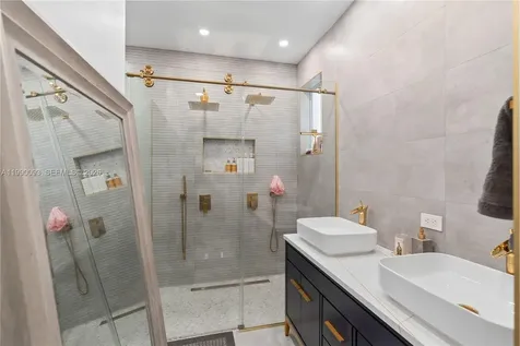 1500 Canary Island Drive Weston FL 33327